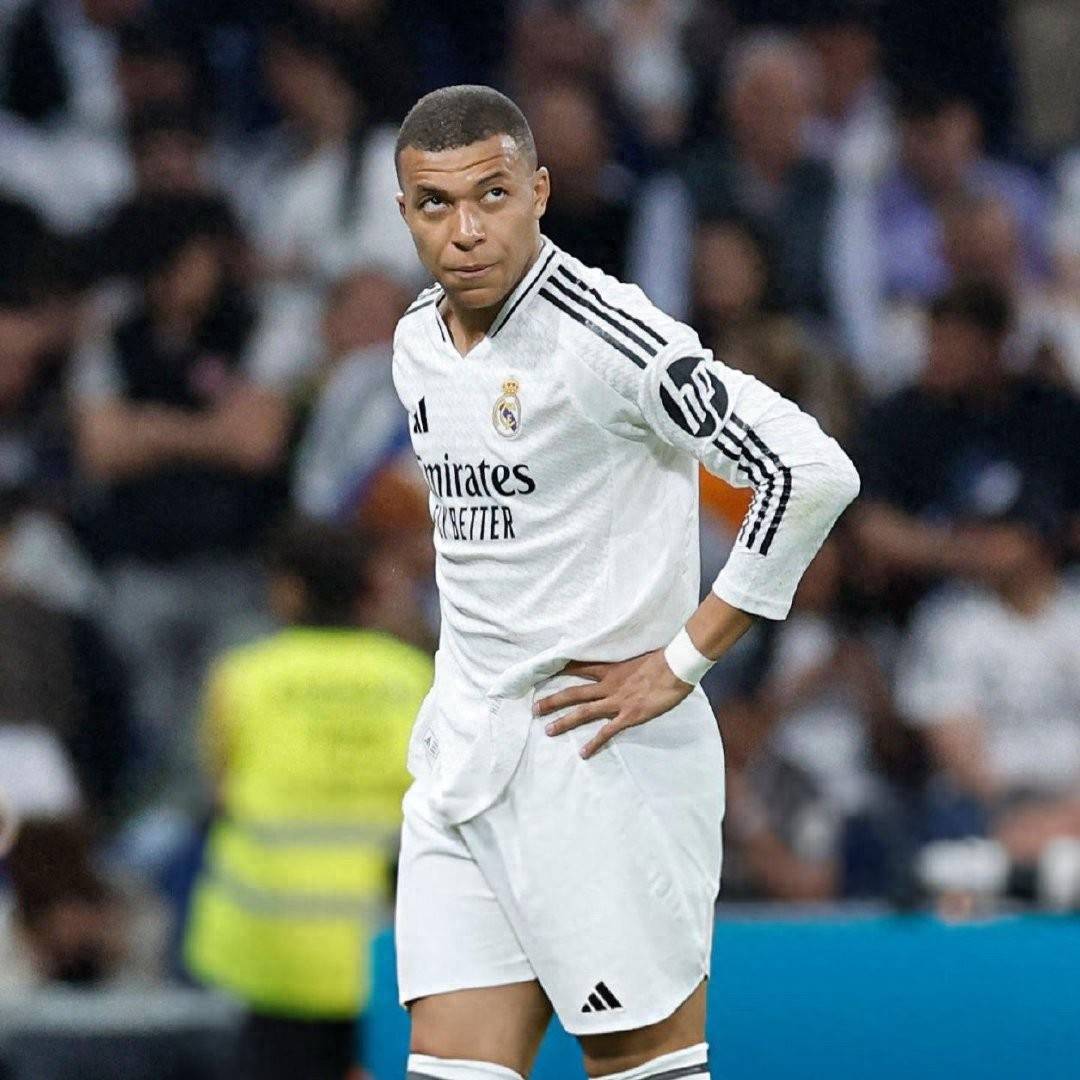 瓦伦西亚迎国王杯关键赛,今晨外线爆发,目标明确,控场能力受关注的简单介绍 瓦伦西亚迎国王杯关键赛,今晨外线爆发,目标明确,控场能力受关注的简单介绍