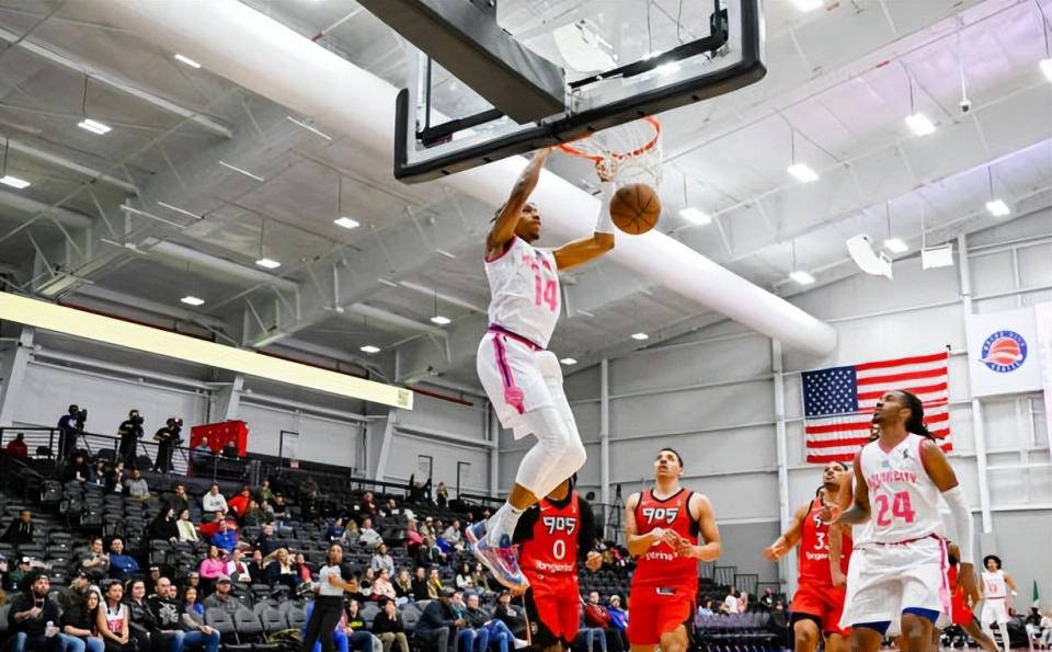 转会期底特律活塞备战NBA总决赛,扳平良机细节曝光,目标明确,团队化学反应显著的简单介绍 转会期底特律活塞备战NBA总决赛,扳平良机细节曝光,目标明确,团队化学反应显著的简单介绍