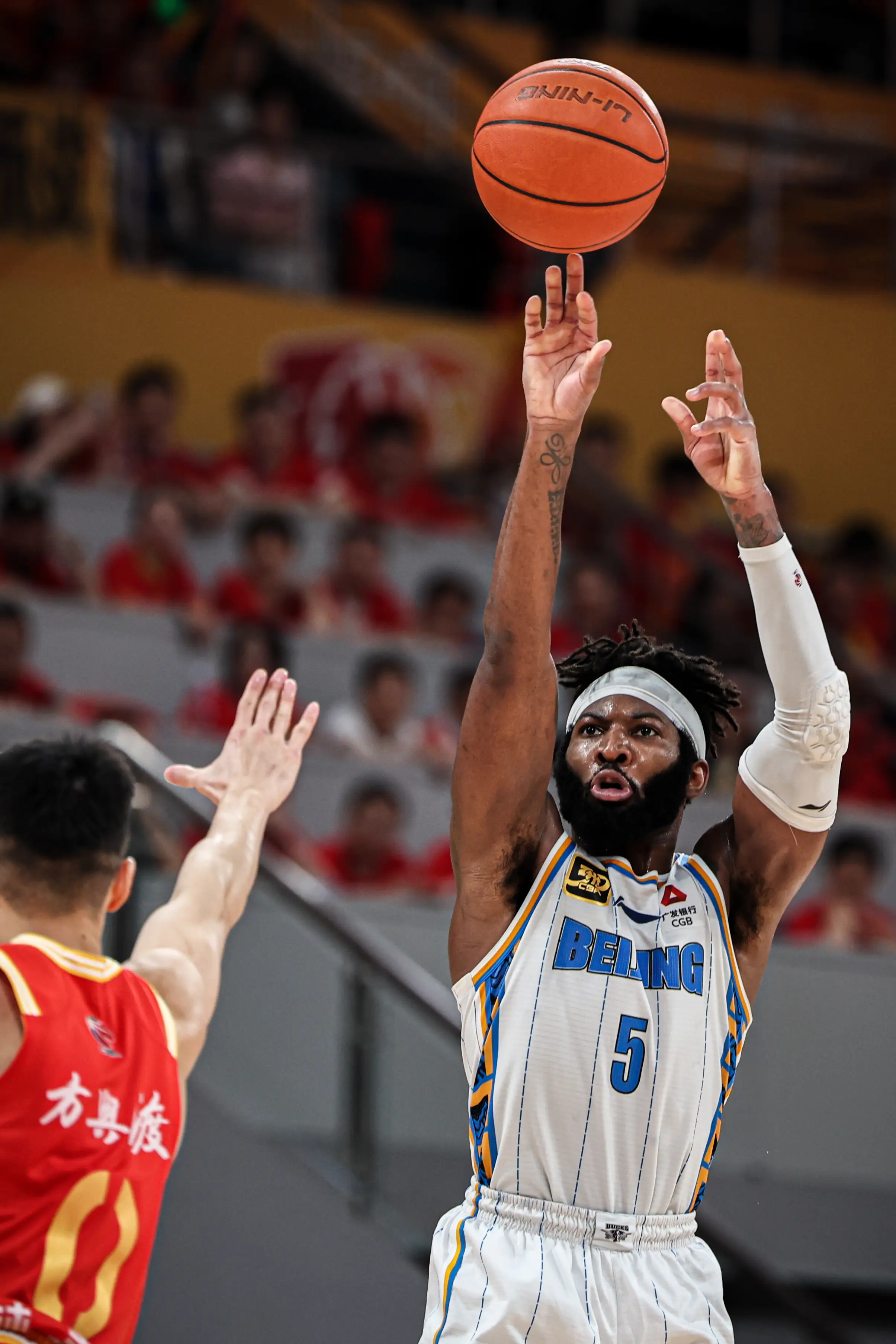 上海久事训练开放日,赛前远射贴柱引欢呼,CBA季后赛在即,资深球员宣示担当的简单介绍 上海久事训练开放日,赛前远射贴柱引欢呼,CBA季后赛在即,资深球员宣示担当的简单介绍